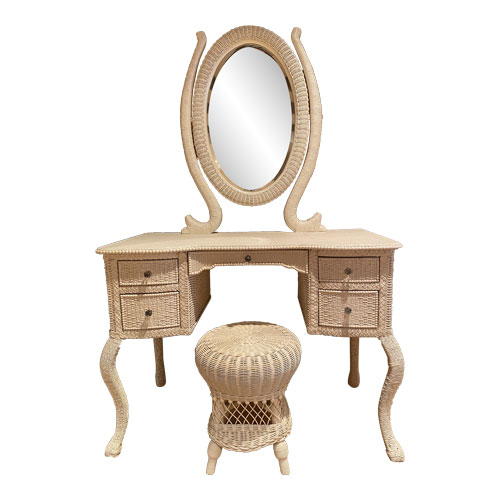 french-vanity-table2
