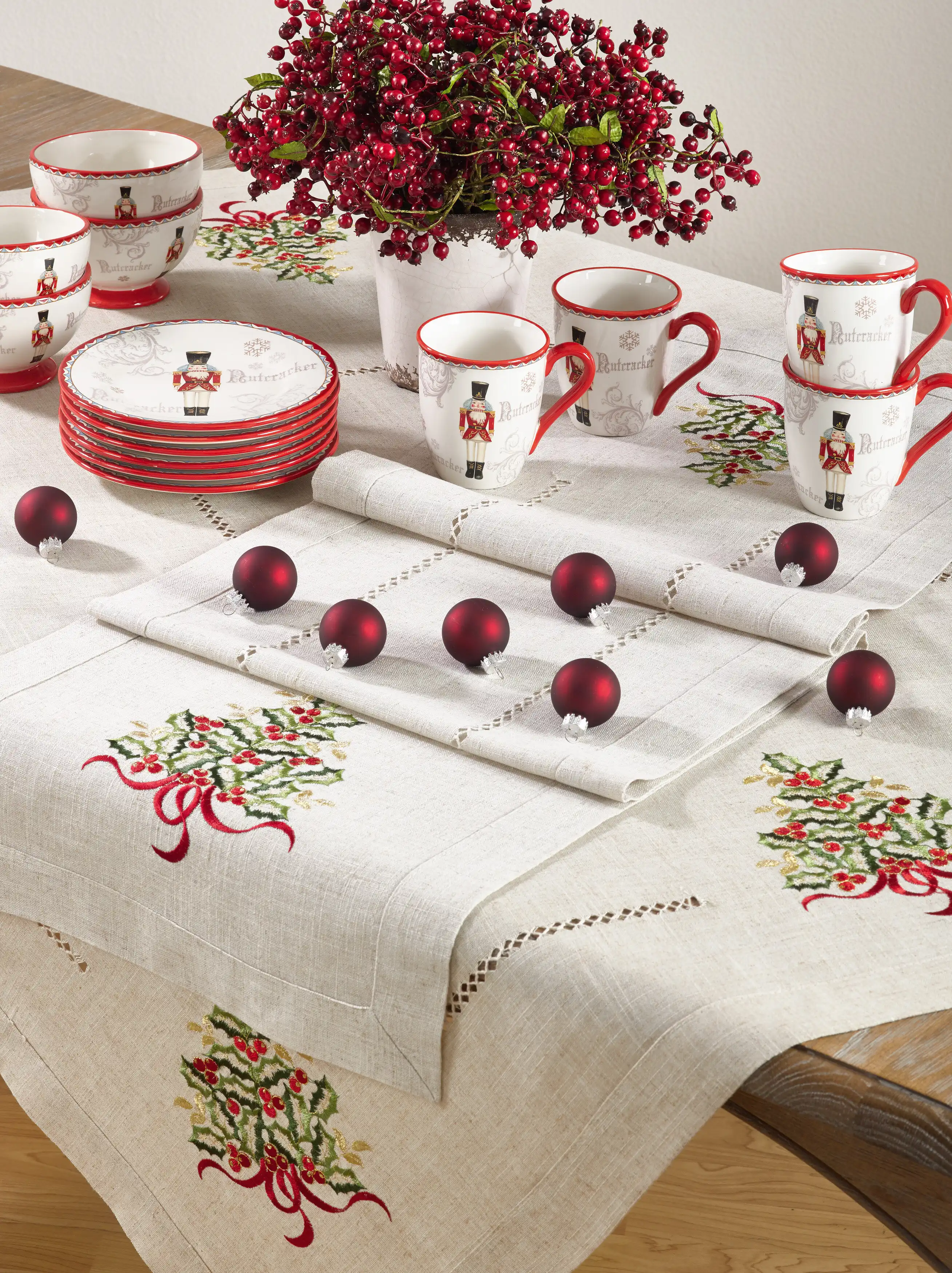 Ayverie Floral Linen Christmas Tree Design Table Runner