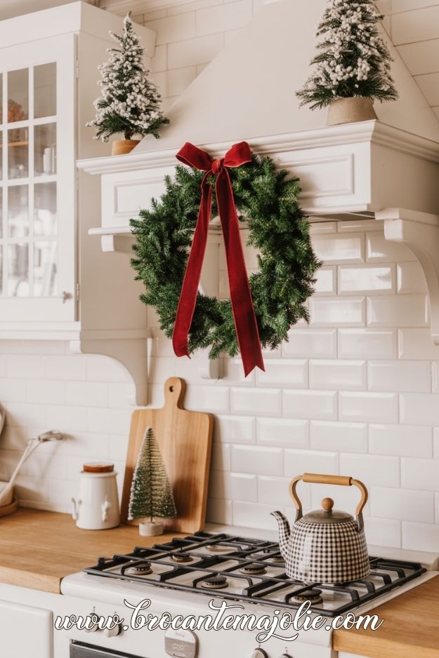 farmhouse christmas kitchen
