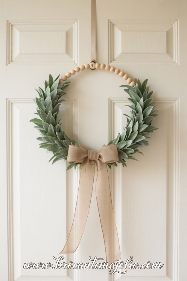 minimal fall wreath