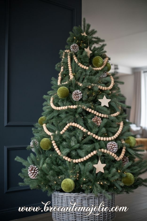 farmhouse rustic christmas tree