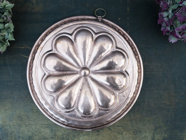 Antique copper baking pan - Image 9