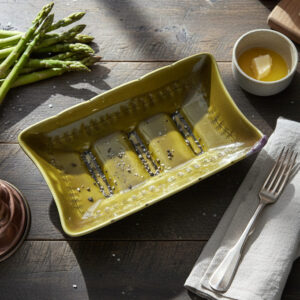 Vintage French asparagus dish from Gien
