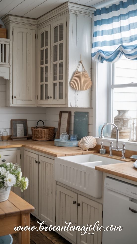 coastal farmhouse kitchen