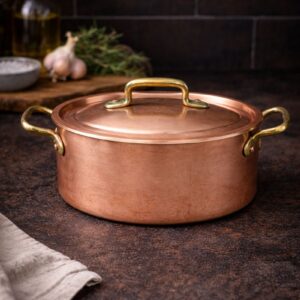 Vintage French oval copper oval stewpan with lid by Havard, tin-lined and made in France